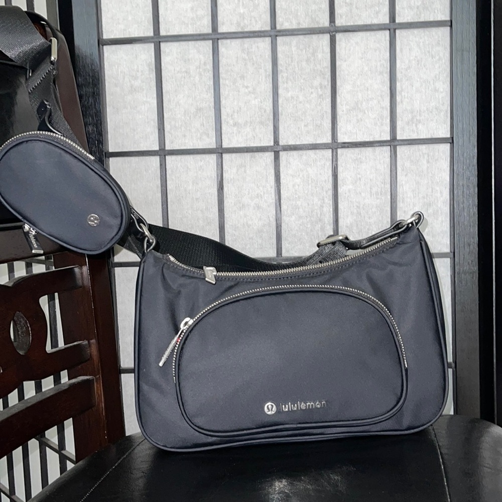 Viral Lululemon Crossbody with Pouch